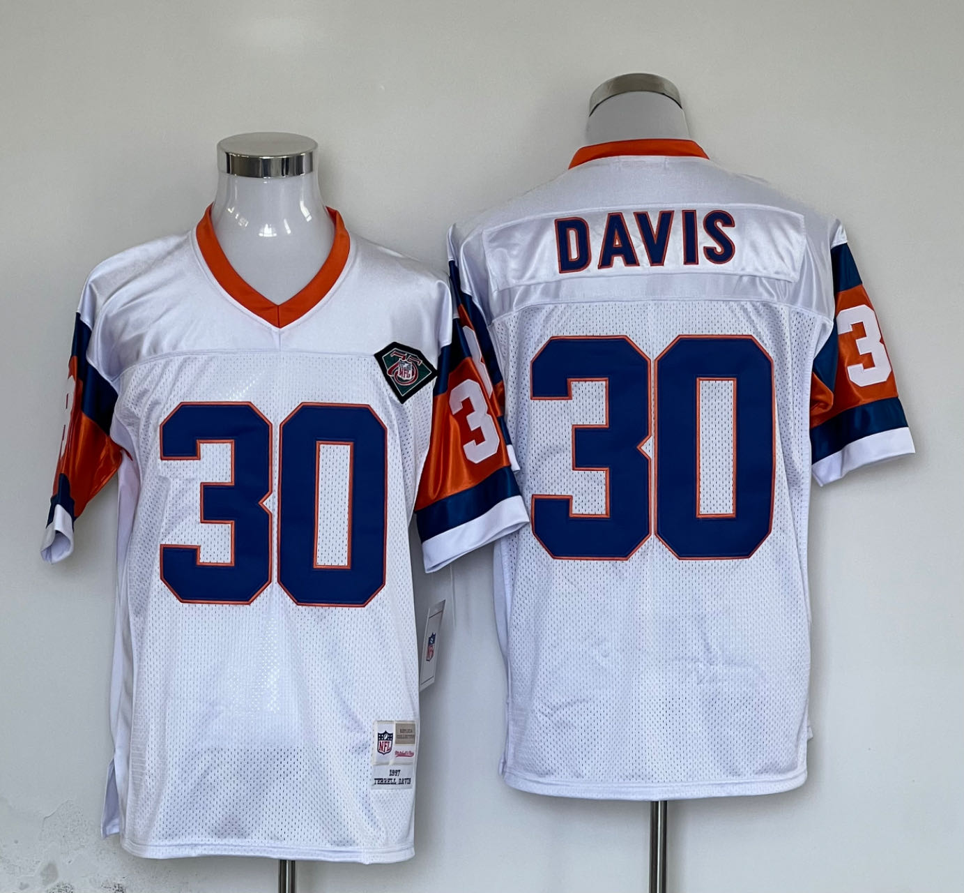 Men’s Denver Broncos Terrell Davis Mitchell & Ness White Legacy Jersey