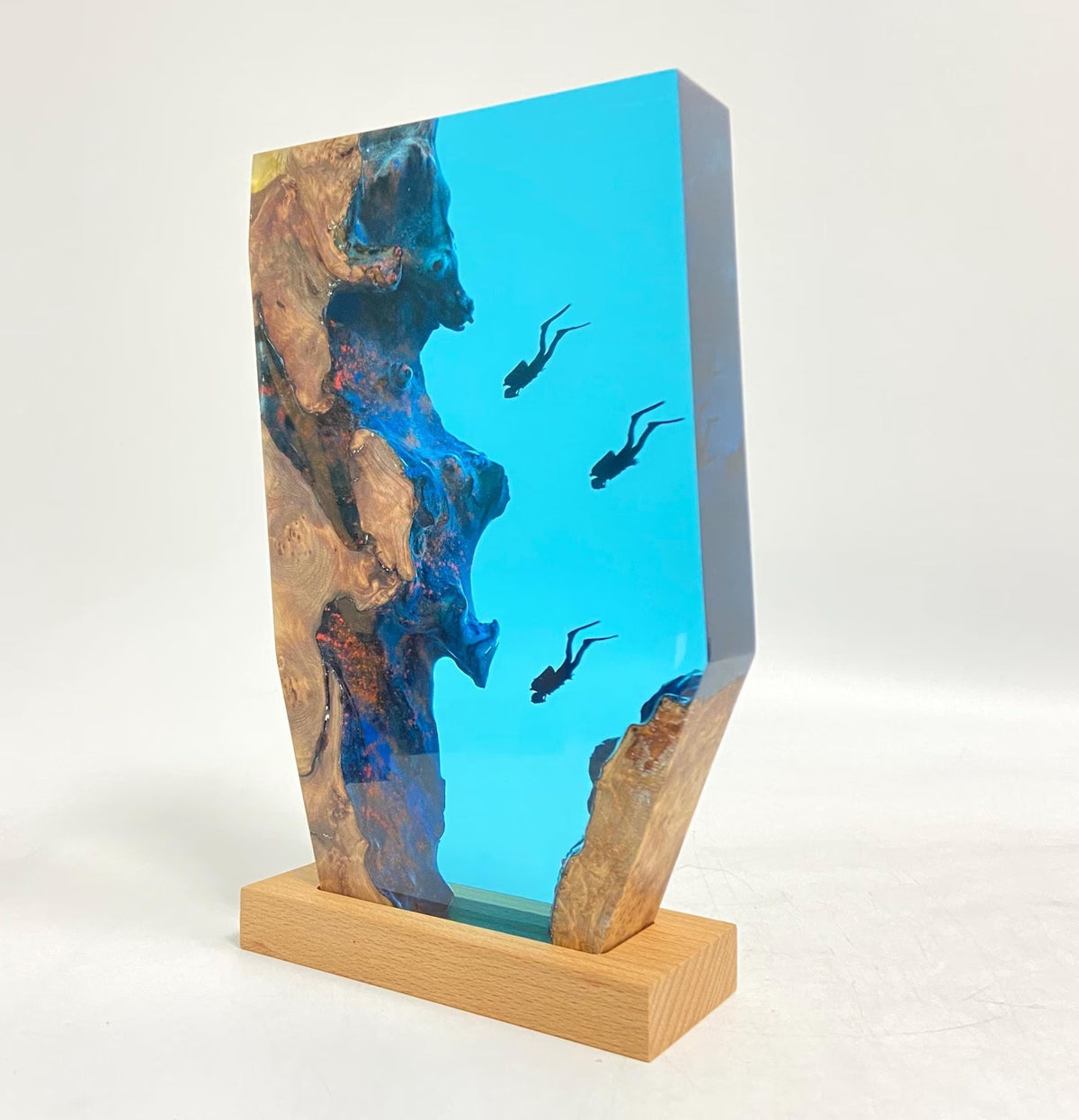 Three Divers Resin Night Light, Family Series（ Best Gift 🎁 ）
